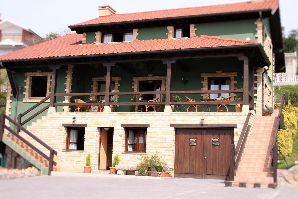 Posada El Labrador Hostal San Vicente De La Barquera Exterior foto